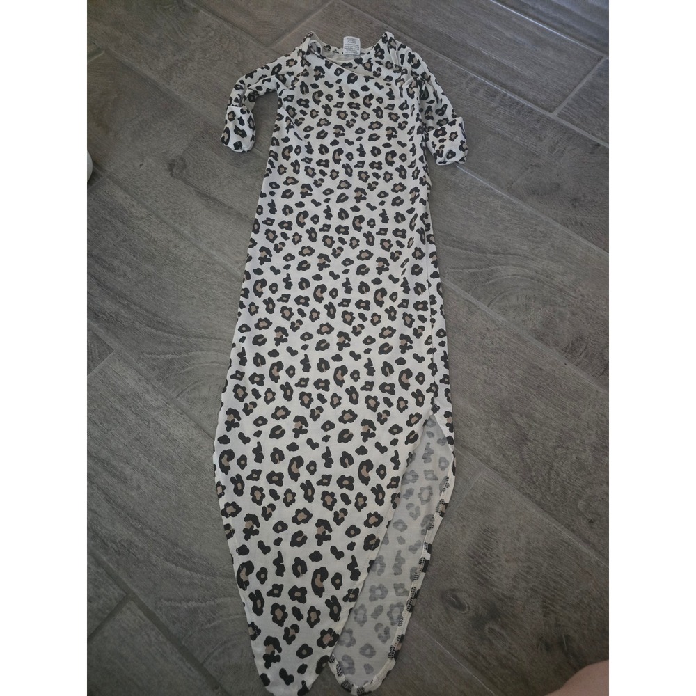 Starting Out Baby Leopard Print Knotted Sleeper Gown OS Long Sleeve Mitten Cuffs